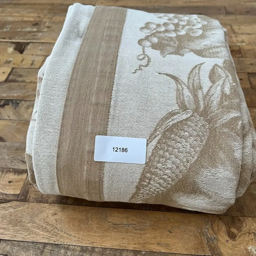 Williams-Sonoma Tablecloth 65 x 98.5